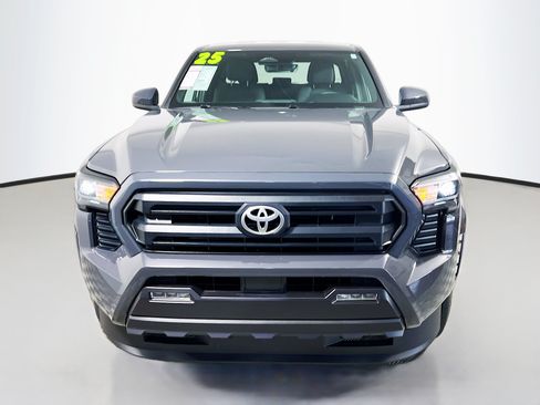 Used 2025 Toyota Tacoma SR5 RWD image 11