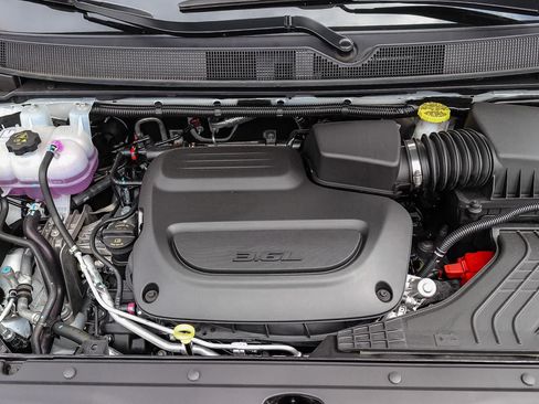 New 2026 Chrysler Pacifica Limited w/ S Appearance Package FWD image 13