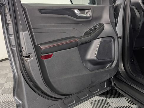 Certified 2025 Ford Escape ST-Line FWD image 26