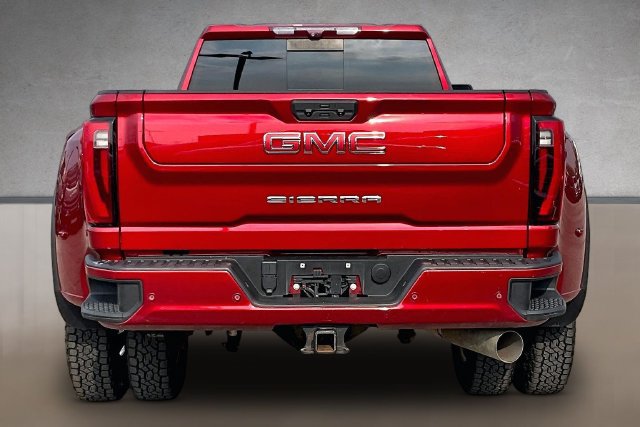Used 2024 GMC Sierra 3500 Denali w/ Denali Reserve Package AWD/4WD image 4