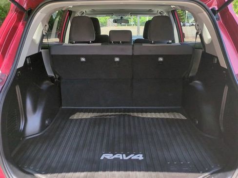 Used 2015 Toyota RAV4 XLE AWD/4WD image 13