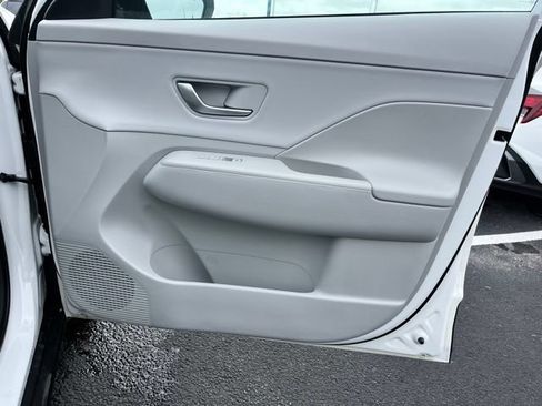 New 2026 Hyundai Kona SEL Premium FWD image 23