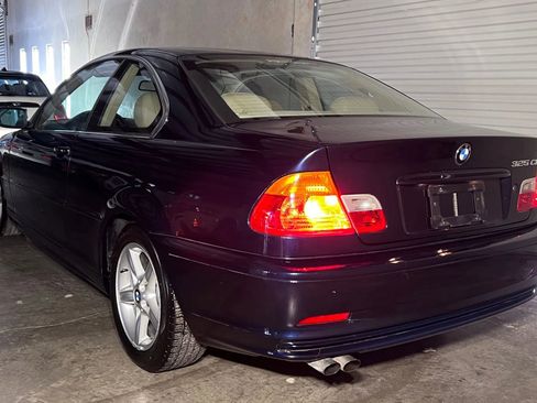 Used 2002 BMW 325Ci 325Ci Coupe 2D image 5