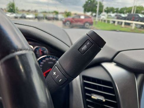 Used 2016 Chevrolet Suburban LT RWD image 30