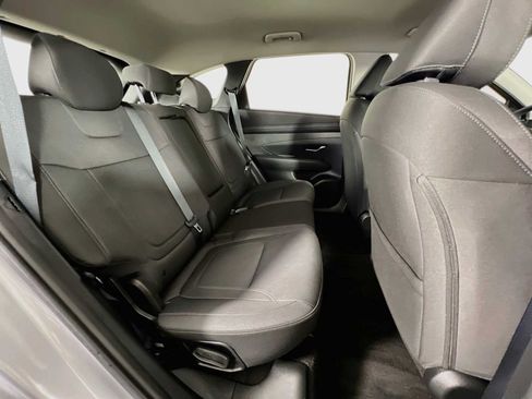 Used 2025 Hyundai Tucson SE AWD/4WD image 25