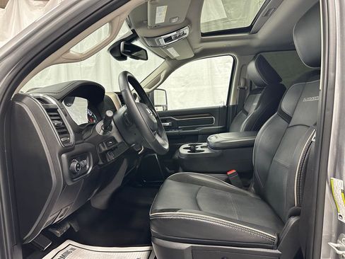 Used 2024 RAM 3500 Laramie image 14