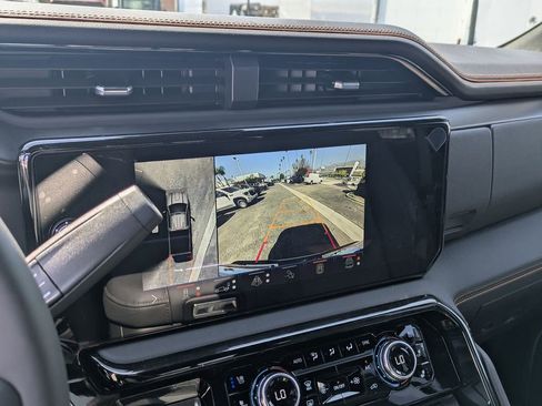 New 2026 GMC Sierra 2500 AT4 w/ AT4 Premium Plus Package AWD/4WD image 27