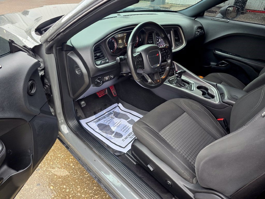 Used 2019 Dodge Challenger SXT w/ Blacktop Package RWD image 15