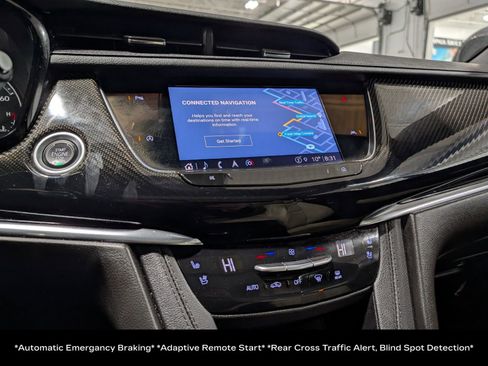 Used 2023 Cadillac XT6 Sport image 7