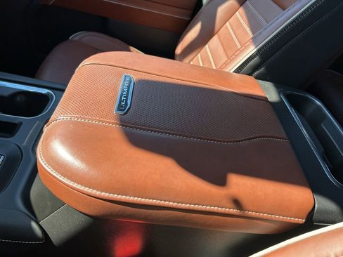 Used 2024 GMC Sierra 2500 Denali Ultimate image 37