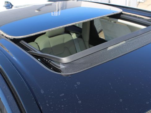 New 2025 Volvo XC60 T8 Plus w/ Protection Package Premier image 49