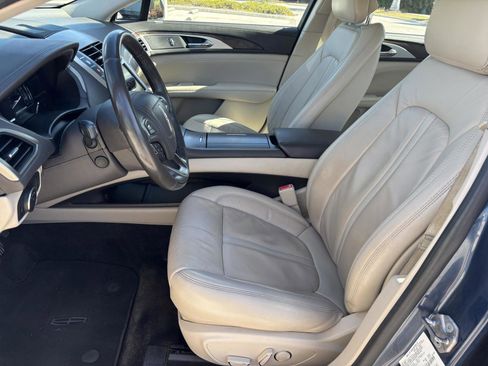 Used 2018 Lincoln MKZ Select w/ Select Plus Package image 10