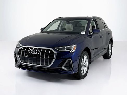 Used 2025 Audi Q3 2.0T Premium w/ Convenience Package AWD/4WD image 1