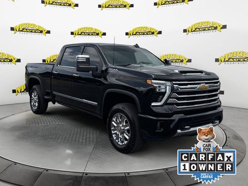 Used 2024 Chevrolet Silverado 2500 High Country w/ Technology Package AWD/4WD image 8