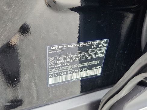 New 2026 Mercedes-Benz GLB 250 4MATIC image 15