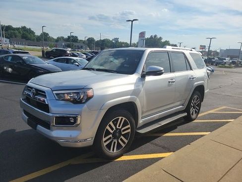 Certified 2023 Toyota 4Runner Limited AWD/4WD image 3