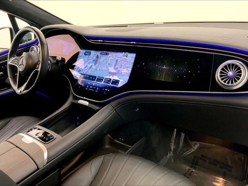 Used 2023 Mercedes-Benz EQS 580 4MATIC SUV image 10