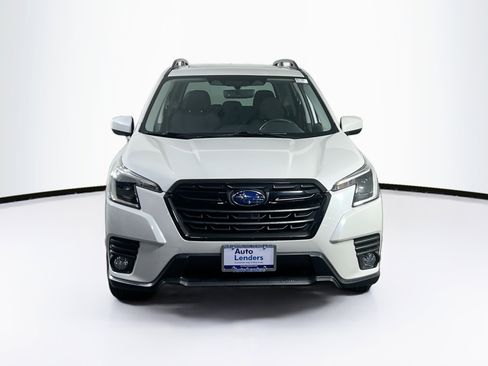 Used 2022 Subaru Forester Premium image 2
