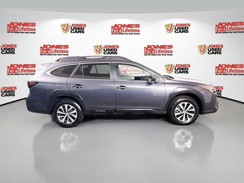 Certified 2025 Subaru Outback Premium w/ Popular Package #1 AWD/4WD image 18
