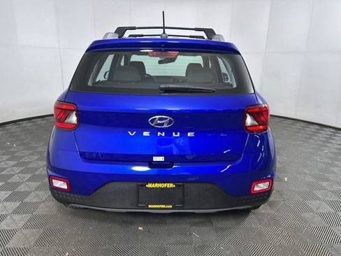 Certified 2024 Hyundai Venue SEL image 4