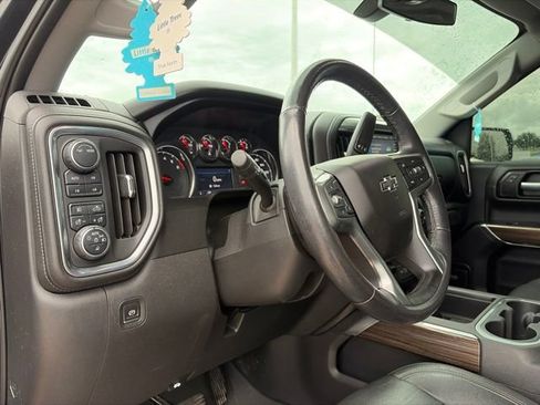 Used 2020 Chevrolet Silverado 1500 LT Trail Boss w/ Midnight Edition AWD/4WD image 13