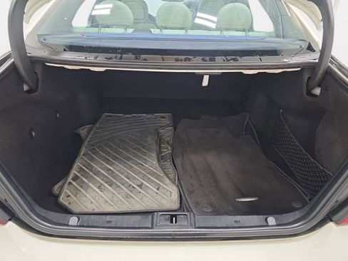 Used 2008 Mercedes-Benz E 350 Sedan image 32