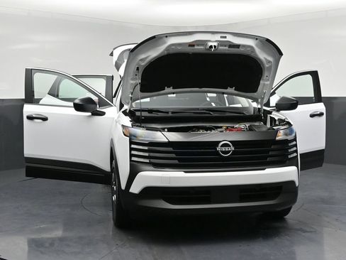 New 2026 Nissan Kicks S image 33