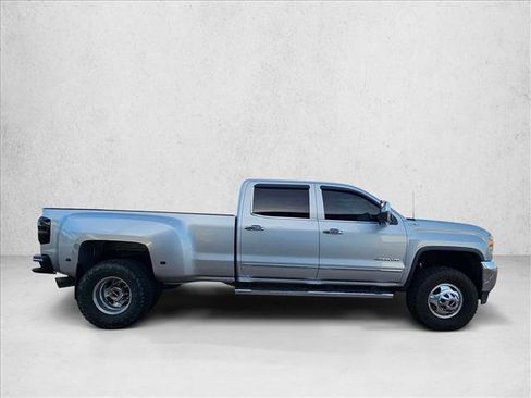 Used 2015 GMC Sierra 3500 SLT w/ Duramax Plus Package AWD/4WD image 4