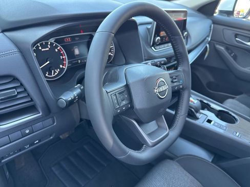 New 2026 Nissan Rogue SV FWD image 24