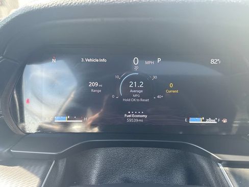 Used 2024 Jeep Grand Cherokee Altitude AWD/4WD image 17