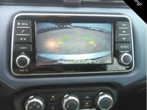 Used 2024 Nissan Versa SV FWD image 2