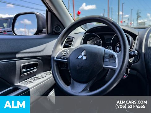 Used 2024 Mitsubishi Outlander Sport ES AWD/4WD image 17