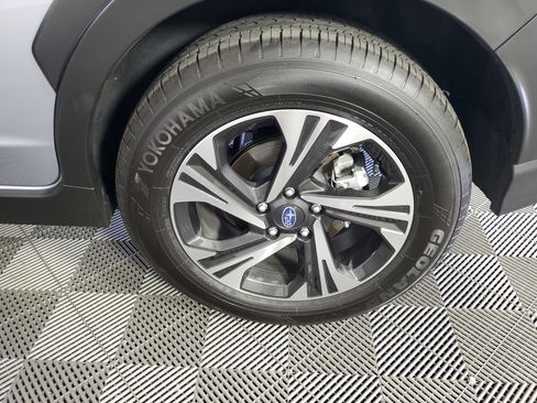 Used 2025 Subaru Crosstrek 2.0i Premium AWD/4WD image 30