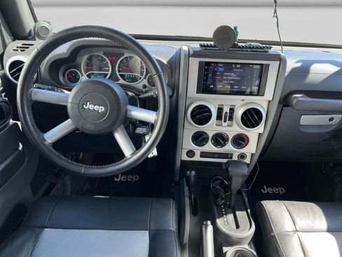 Used 2010 Jeep Wrangler Unlimited Sahara w/ Limited Group AWD/4WD image 12