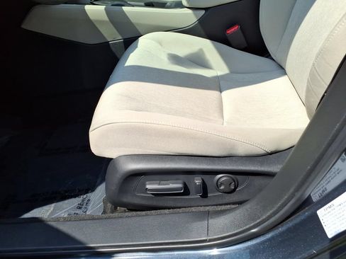 Used 2023 Honda Accord EX image 16