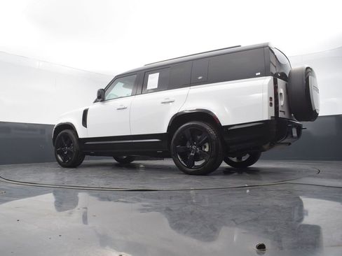 Used 2023 Land Rover Defender 130 X-Dynamic SE AWD/4WD image 52