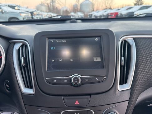 Used 2017 Chevrolet Malibu LS image 12