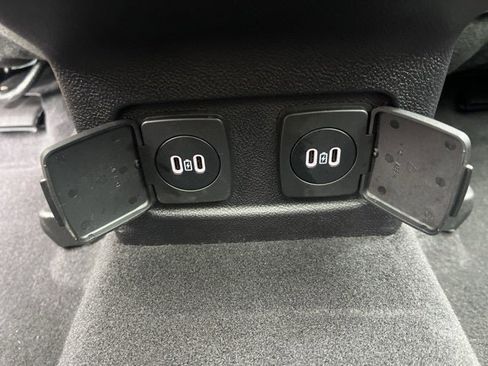 Used 2023 Lincoln Corsair AWD w/ Equipment Group 101A image 15