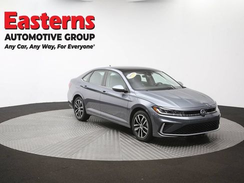 Used 2025 Volkswagen Jetta SE FWD image 48