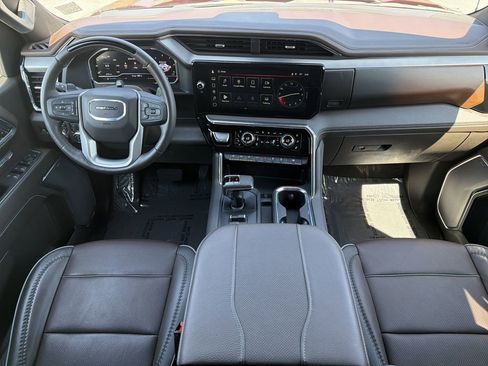 Used 2024 GMC Sierra 1500 Denali image 1