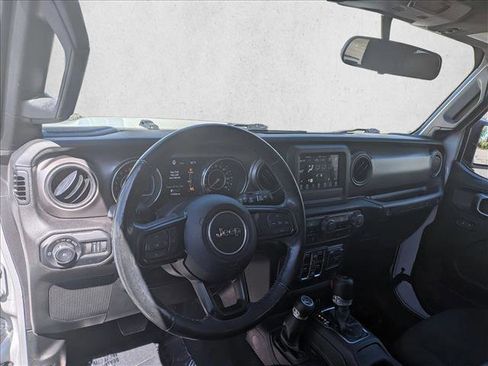 Used 2022 Jeep Wrangler Unlimited Sport AWD/4WD image 10