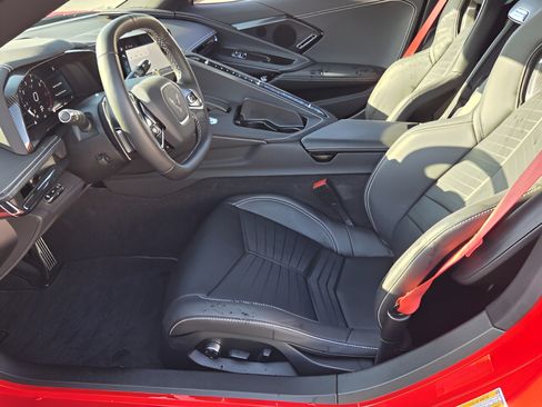 Used 2024 Chevrolet Corvette Stingray Preferred Cpe w/ Z51 Performance Package RWD image 9