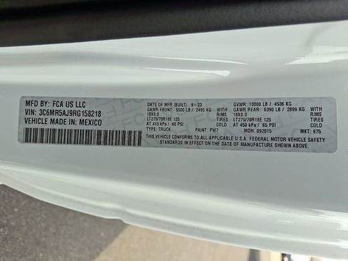 Used 2024 RAM 2500 Tradesman w/ Chrome Appearance Group image 28