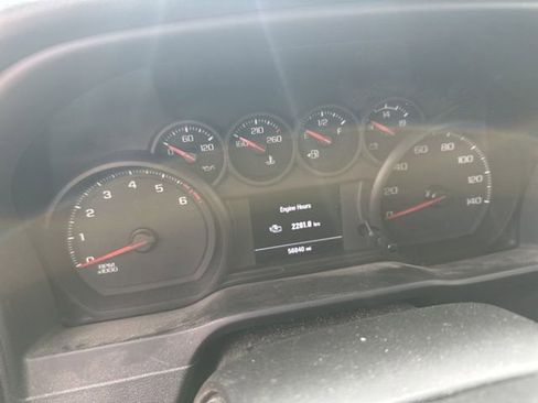 Used 2021 Chevrolet Silverado 2500 W/T w/ WT Convenience Package image 5