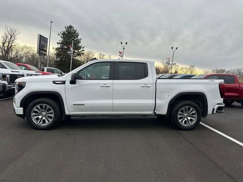 Used 2024 GMC Sierra 1500 Elevation image 2