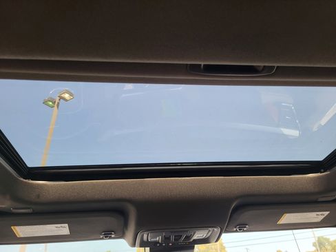 New 2026 GMC Sierra 1500 Denali w/ Denali Reserve Package image 9