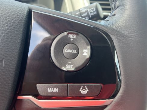 Used 2019 Honda Pilot Touring image 26