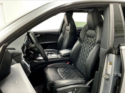 Used 2020 Audi SQ8 Prestige w/ Prestige Package AWD/4WD image 13