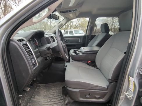 Used 2023 RAM 1500 Classic SLT w/ Protection Group AWD/4WD image 15
