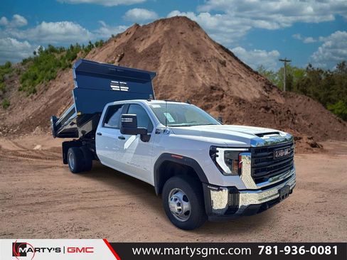 New 2025 GMC Sierra 3500 Pro w/ Convenience Package AWD/4WD image 1